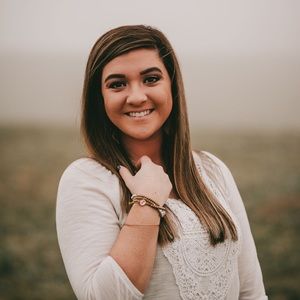 Meet your Posher, Kayla